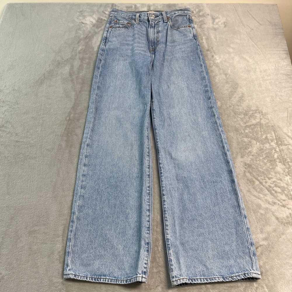 Levis Premium Ribcage Wide Leg Jeans Light Wash Blue Denim 26x32 Baggy Relaxed
